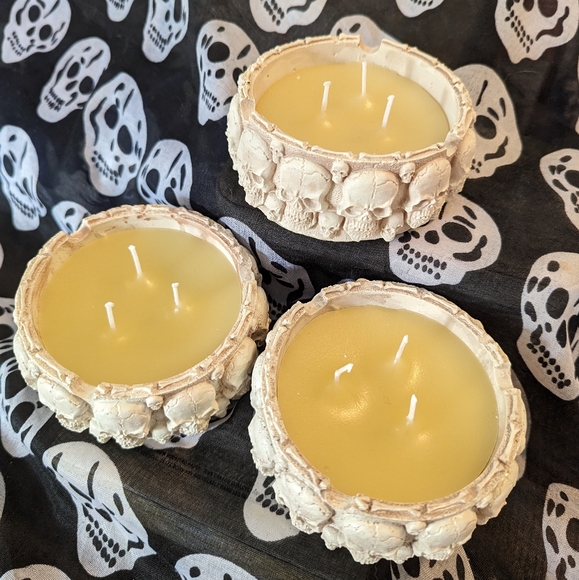 Skull candles - Picture 2 of 2